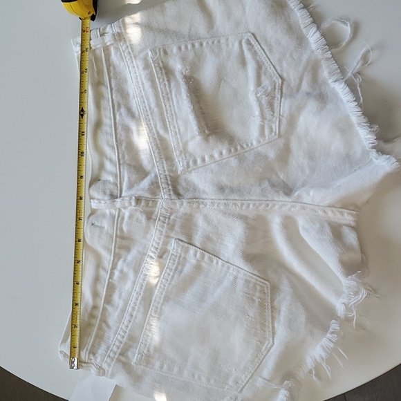 NWT Free People Loving Good Vibrations Spring White Denim Shorts - Picture 9 of 13